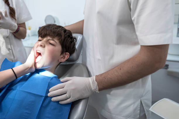 Best Emergency Dental Care for Broken or Chipped Teeth in Jeffersontown, KY